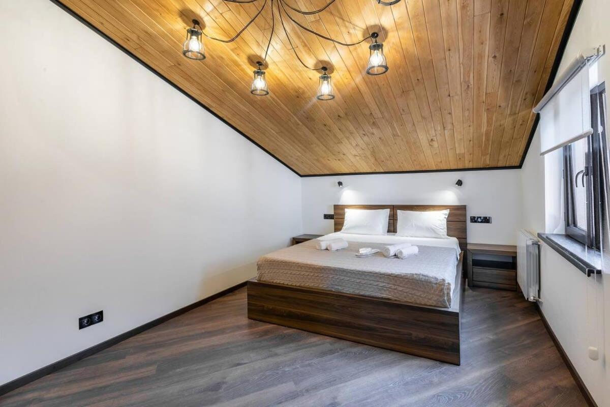 3Br Apt W Huge Terrace & Magnificent Views Tbilisi ภายนอก รูปภาพ