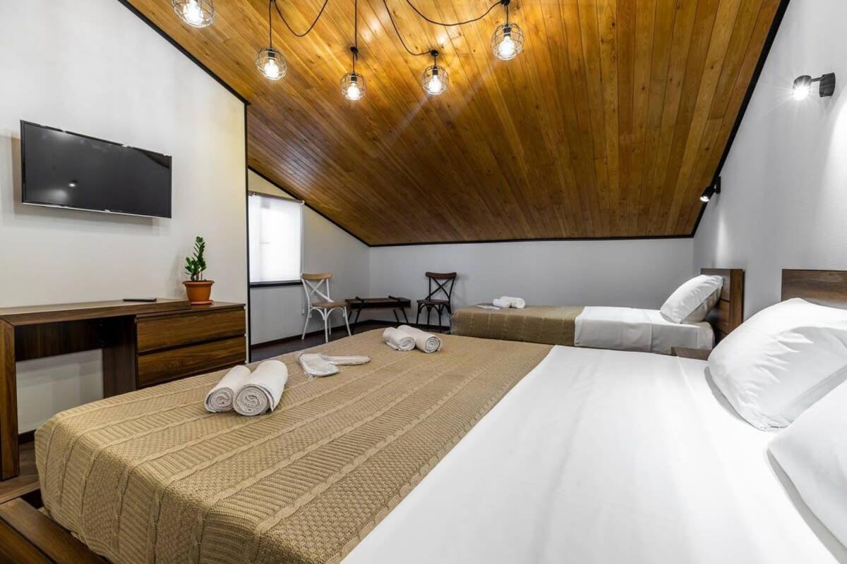 3Br Apt W Huge Terrace & Magnificent Views Tbilisi ภายนอก รูปภาพ